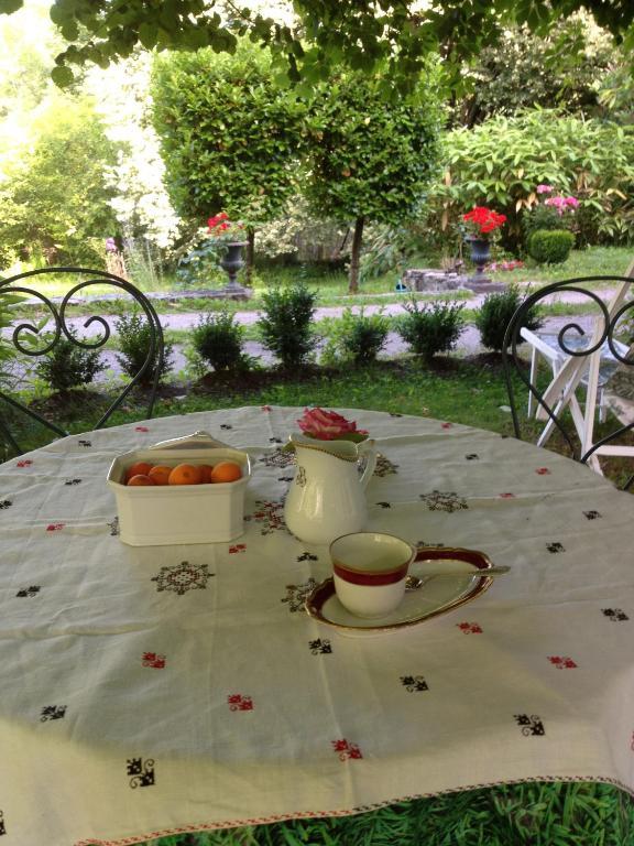 Bed and Breakfast Domaine De La Dame De Lauriere Solignac Экстерьер фото